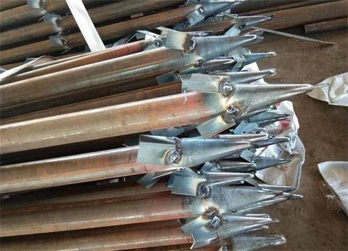 右江管棚钢花管